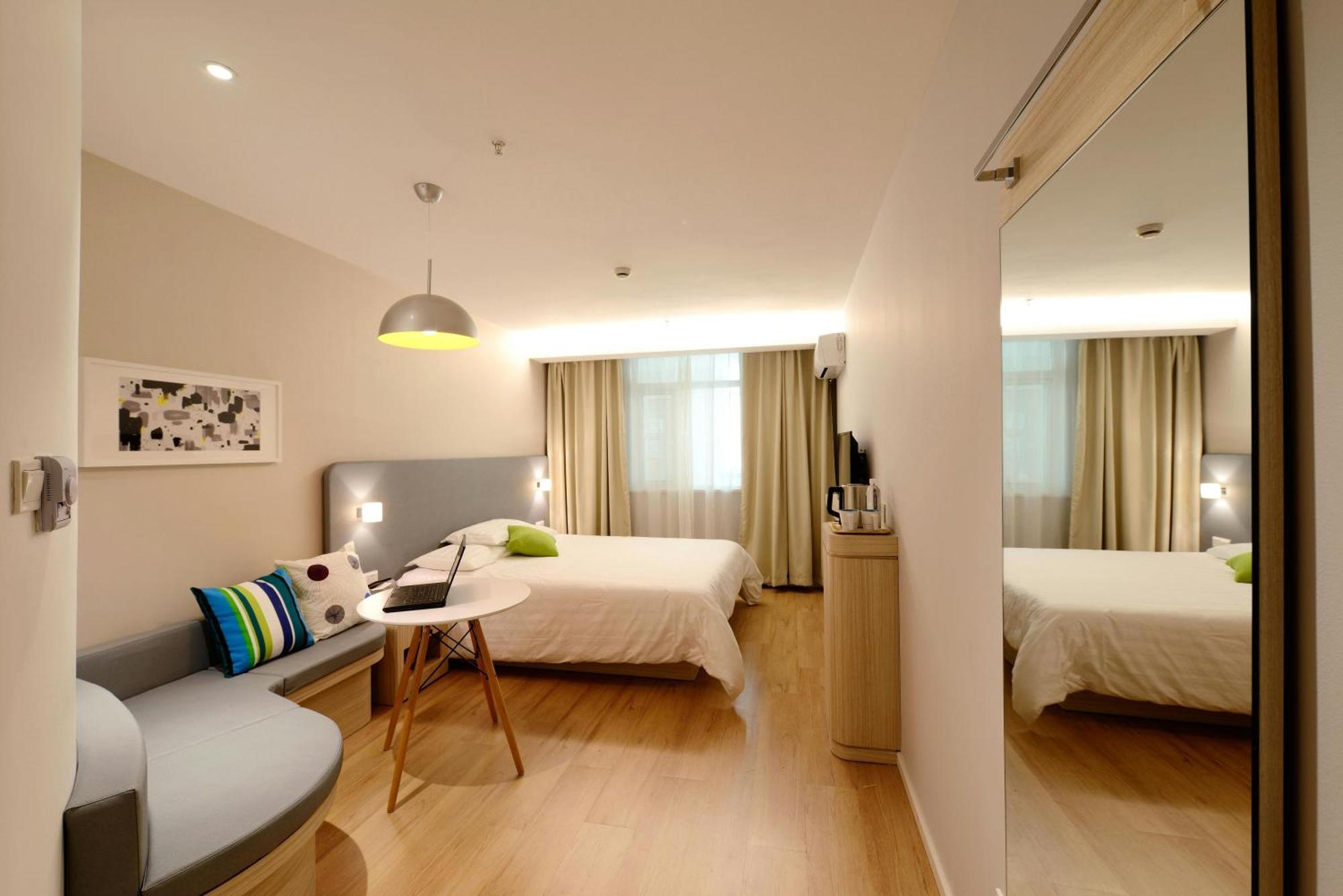 El De Seven Inn Luxury Hotel Near Igi Airport 4* New Delhi
