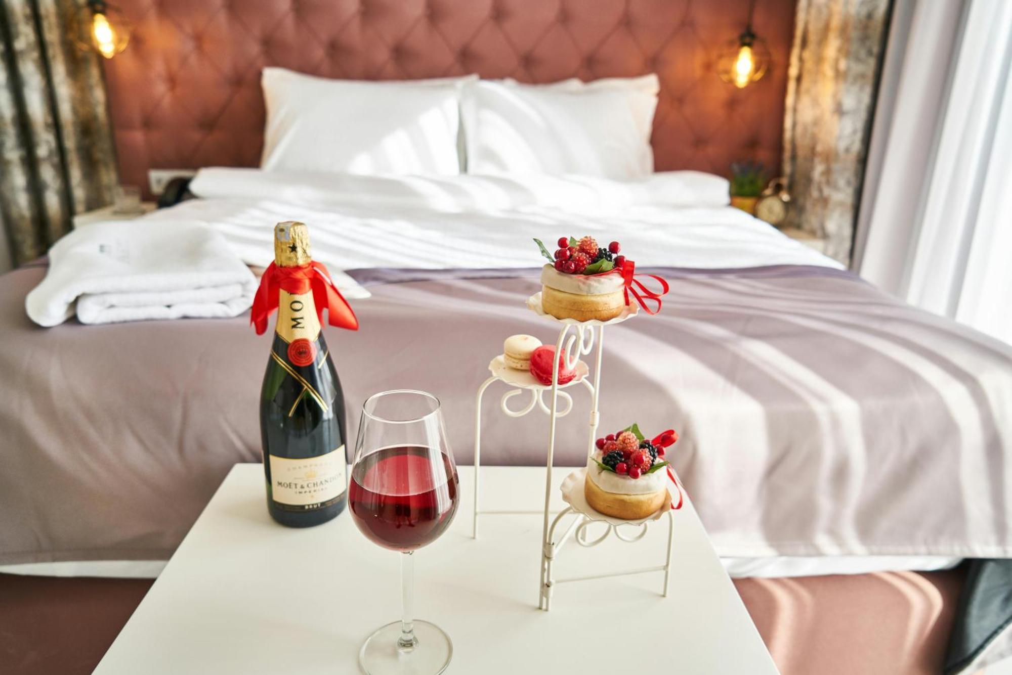 Hotel El De Seven Inn Luxury Hotel Near Igi Airport 4*